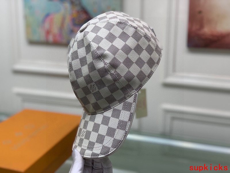 Louis Vuitton Luxury Cap