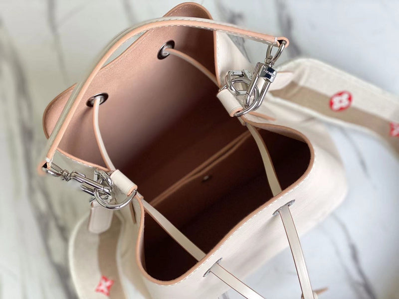I W Fashion Lu-Vi bags - 17533