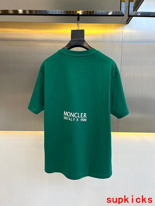 Moncler Luxury Cloth