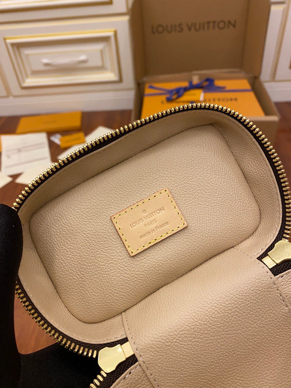 I W Fashion Lu-Vi bags - 17662