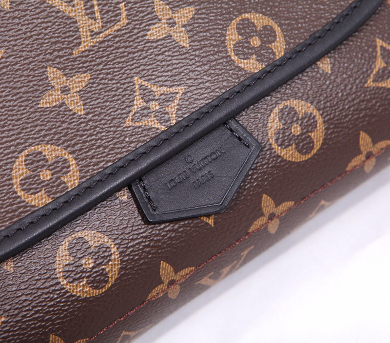 I W Fashion Lu-Vi bags - 17505