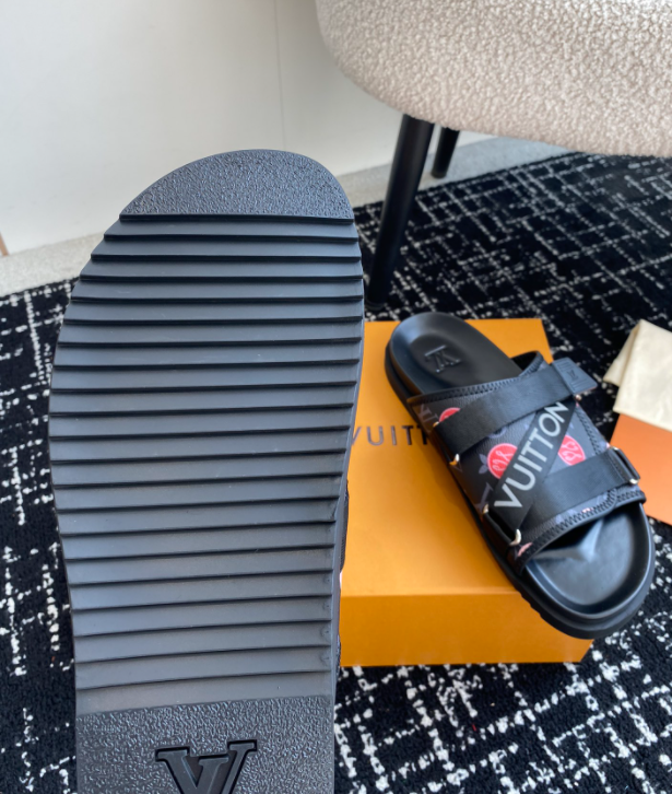 Chloe’s Picks - LOV Men Shoes - 110