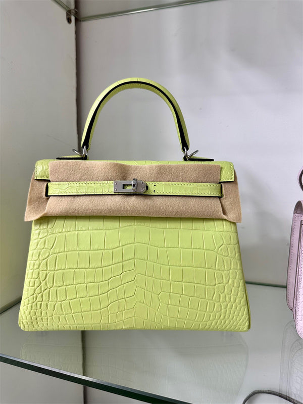 PHA - HMS Bags - 687