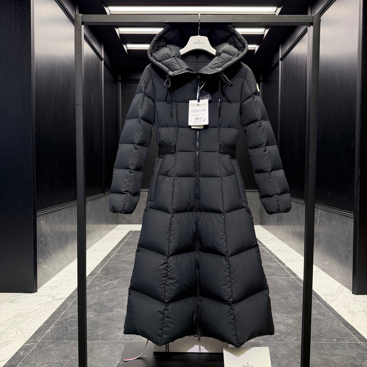 MONC FAUCON COAT