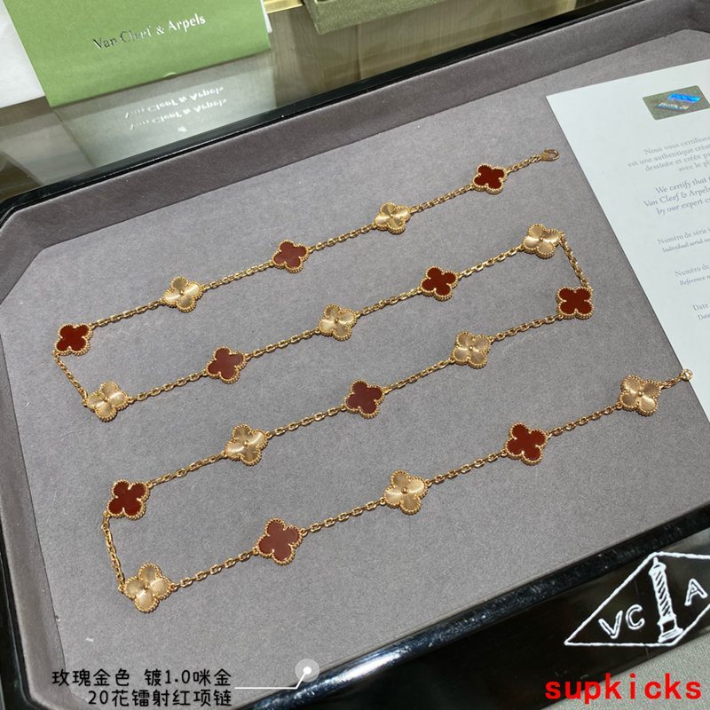 Van Cleef & Arples Jewelry