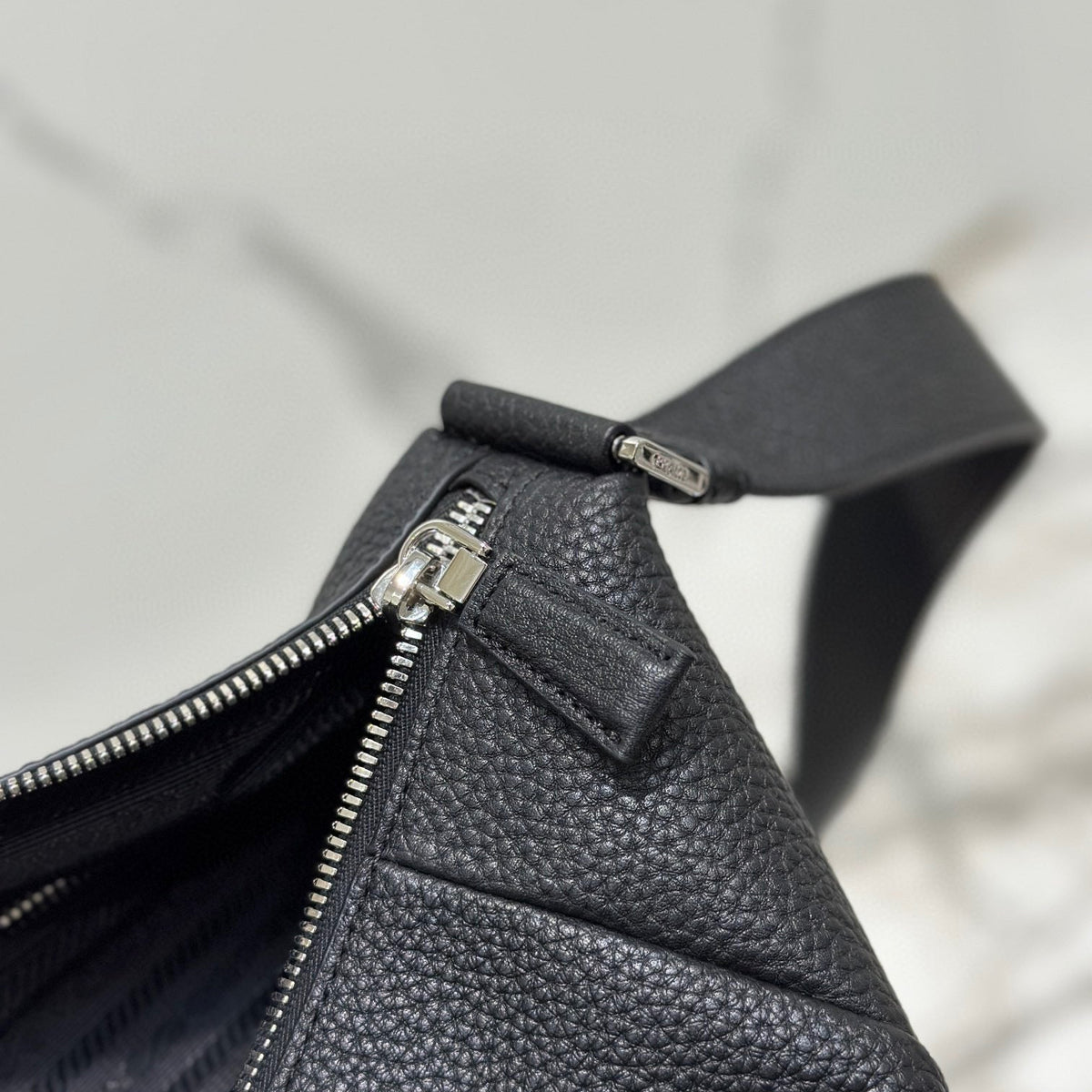 PD LEATHER BAG WITH SHOULDER STRAP