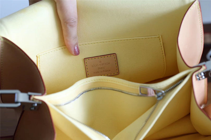I W Fashion Lu-Vi bags - 8145
