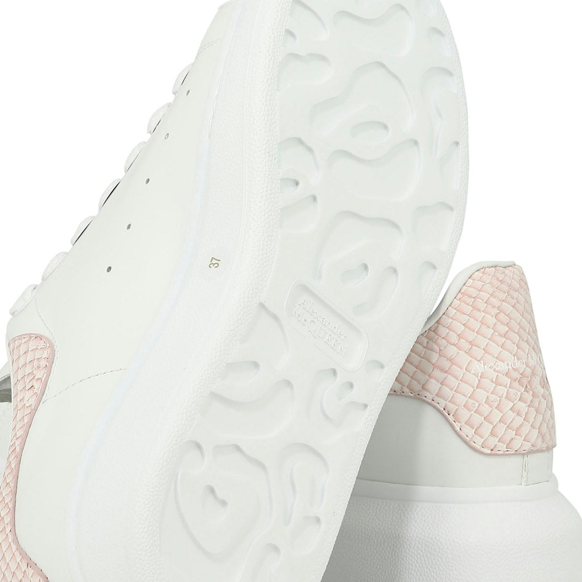 "NEW TECH" SNEAKERS