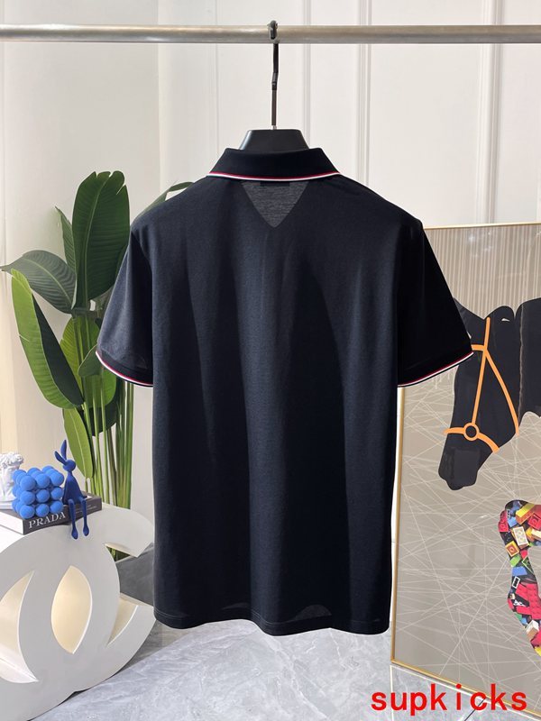 Moncler Luxury Cloth