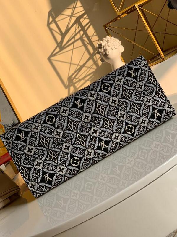 Chloe’s Picks - LOV Bags - 2599