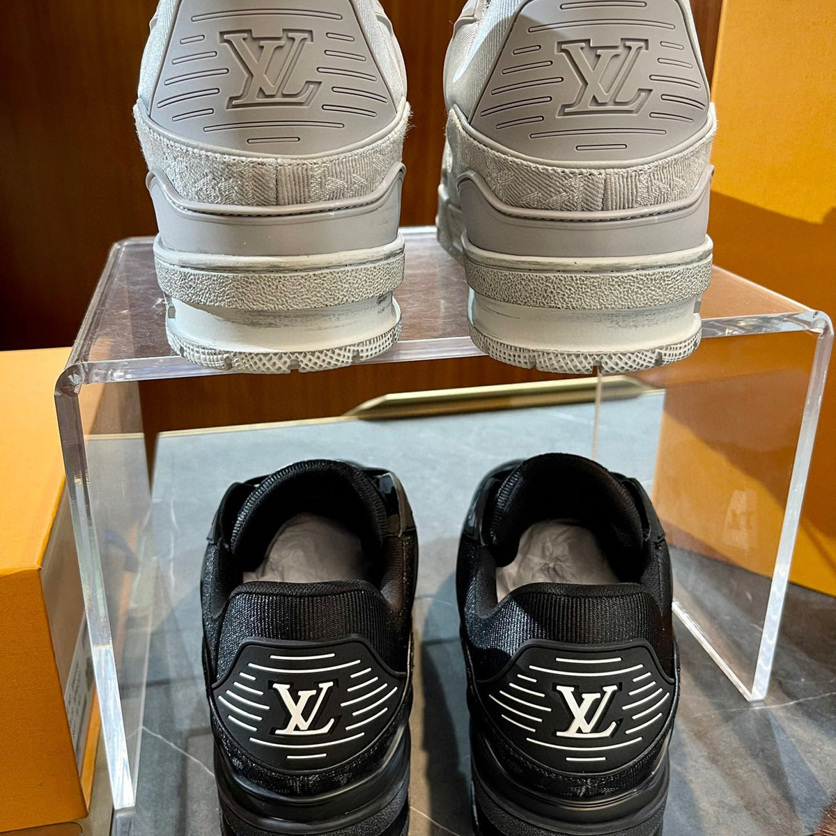 LOU TRAINERS