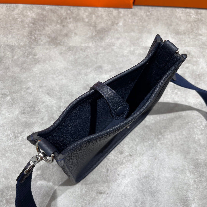PHA - HMS Bags - 1640