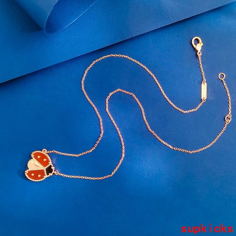 Van Cleef & Arples Jewelry