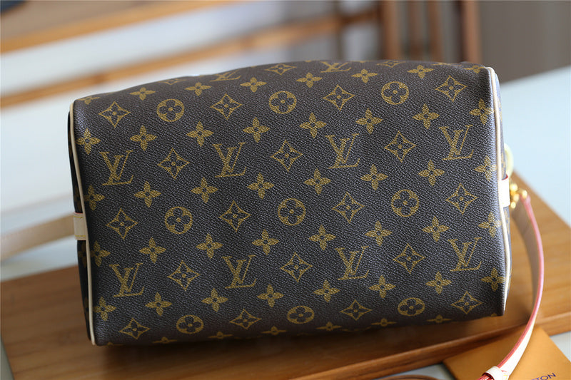 I W Fashion Lu-Vi bags - 8185
