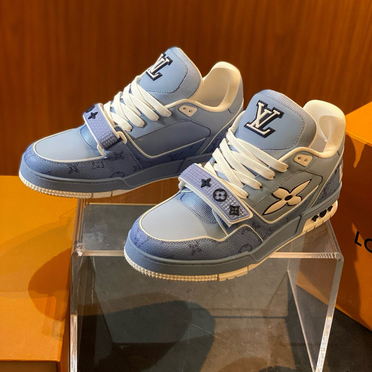 LOU TRAINERS