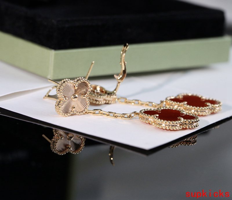 Van Cleef & Arples Jewelry