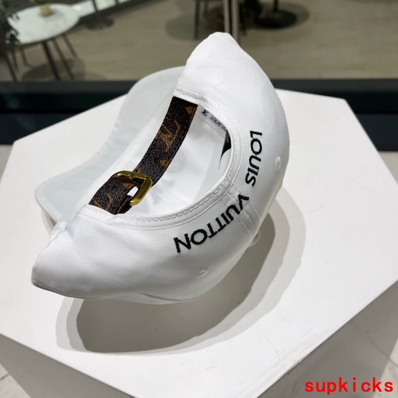 Louis Vuitton Luxury Cap