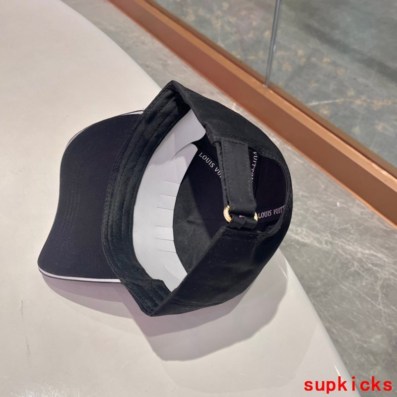 Louis Vuitton Luxury Cap