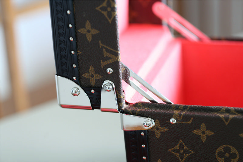 I W Fashion Lu-Vi bags - 9535