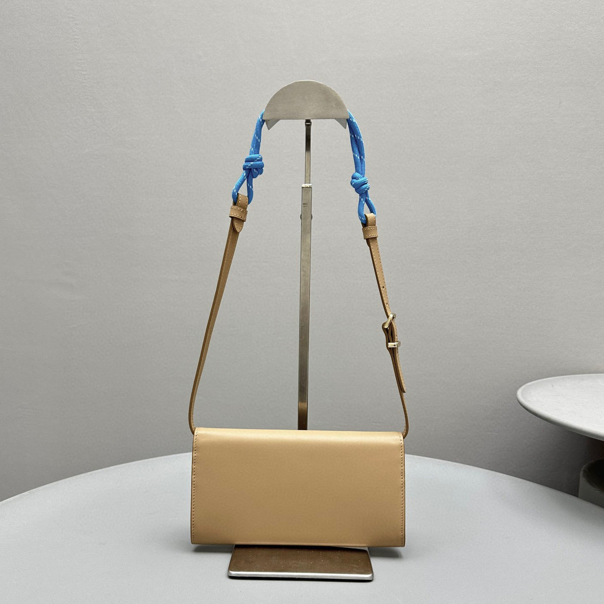 MIU M SHOULDER STRAP WALLET