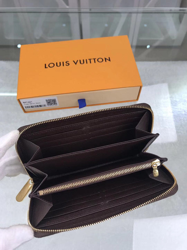 I W Fashion Lu-Vi bags - 10898