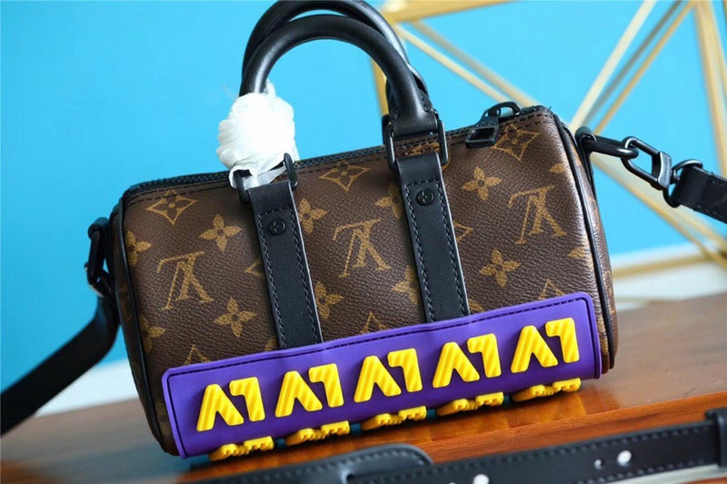 I W Fashion Lu-Vi bags - 11274