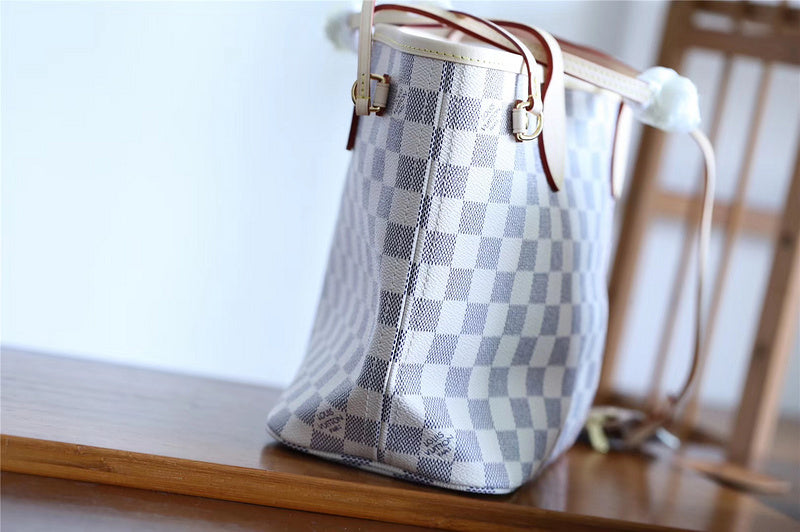I W Fashion Lu-Vi bags - 8102