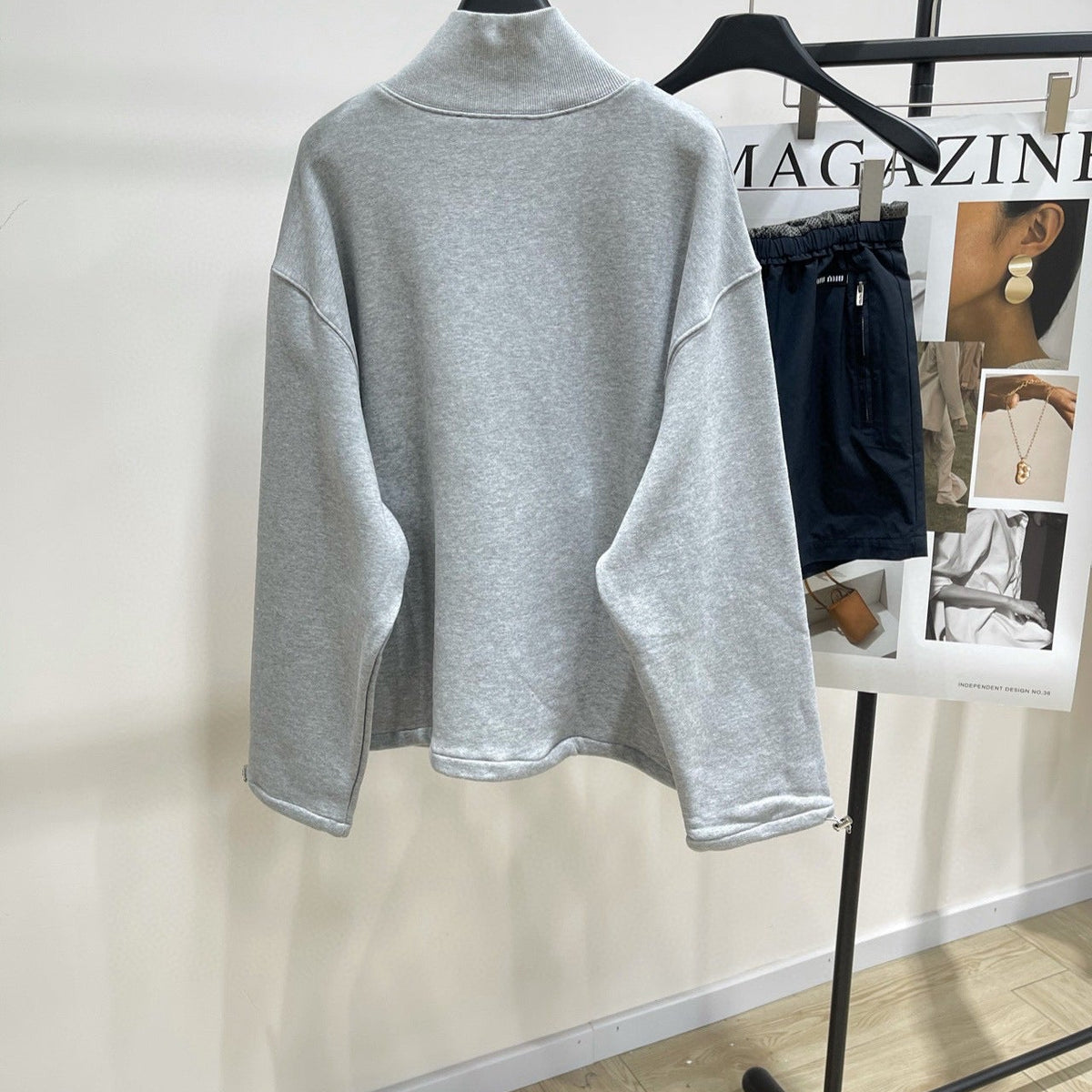 MIU M ZIP SWEATSHIRT