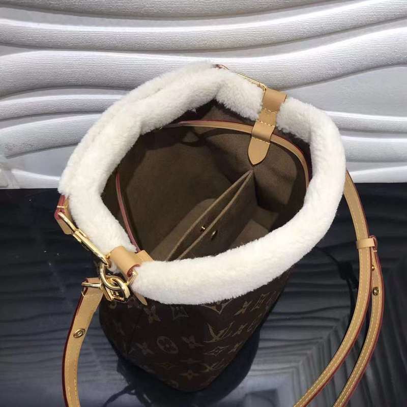 LOV2 Bags - Luxurious Bags  411