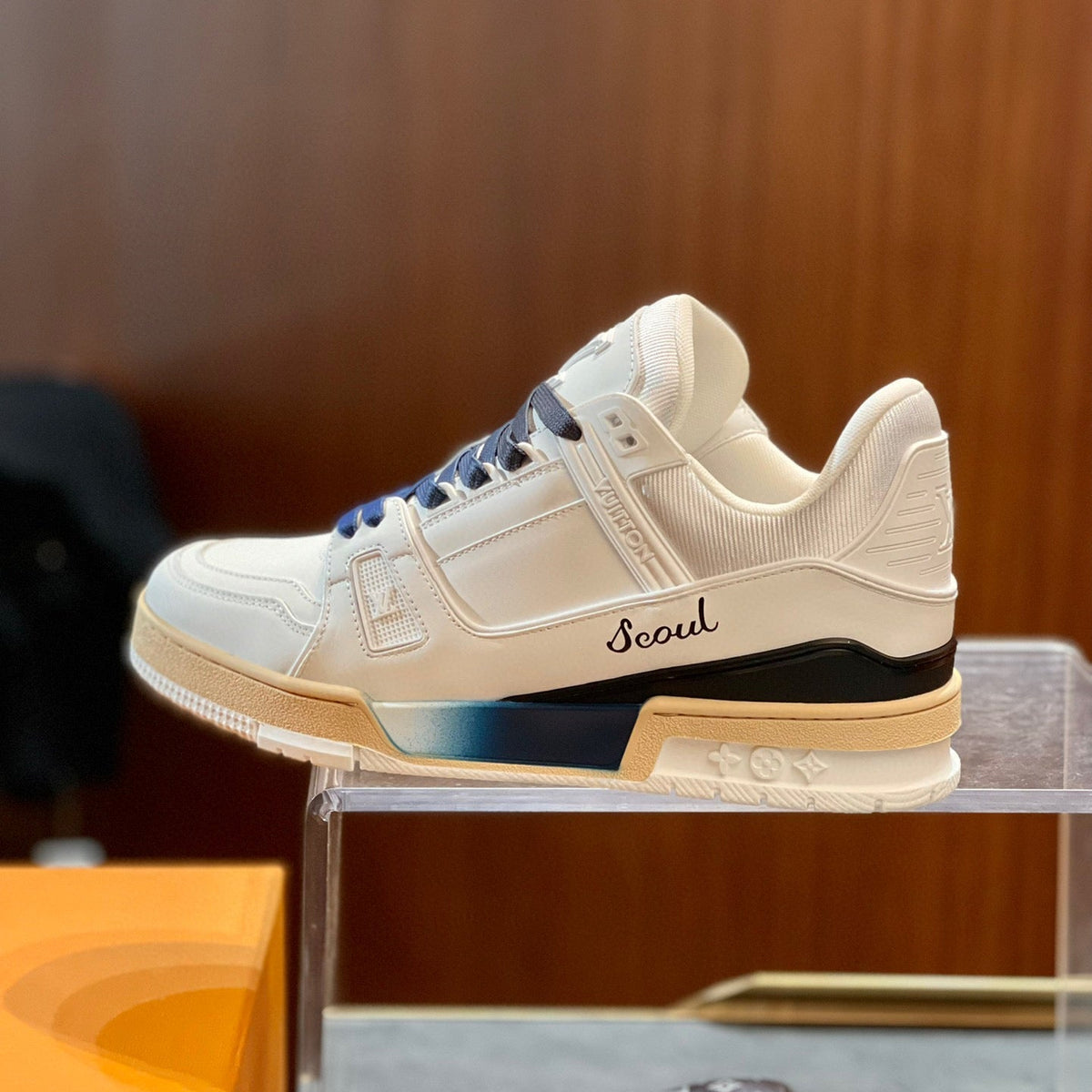 LOU TRAINERS