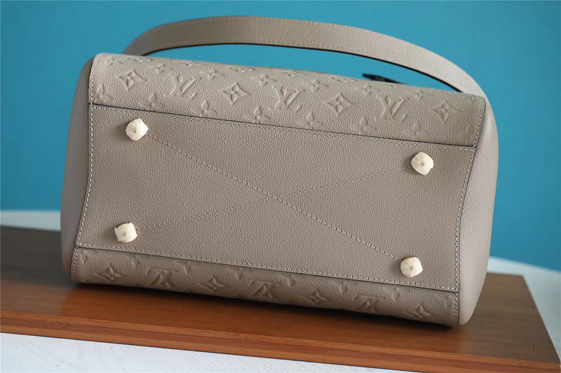 I W Fashion Lu-Vi bags - 8017