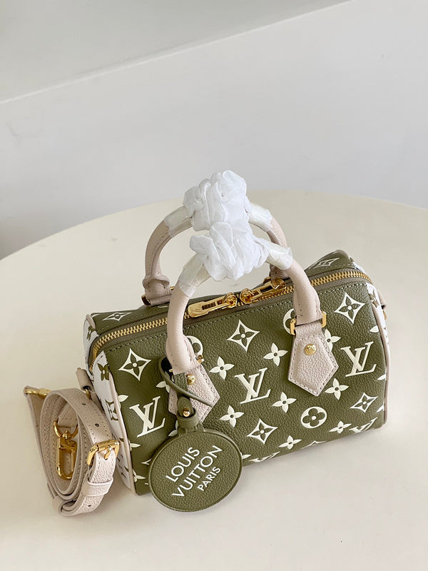 I W Fashion Lu-Vi Bags - 16850