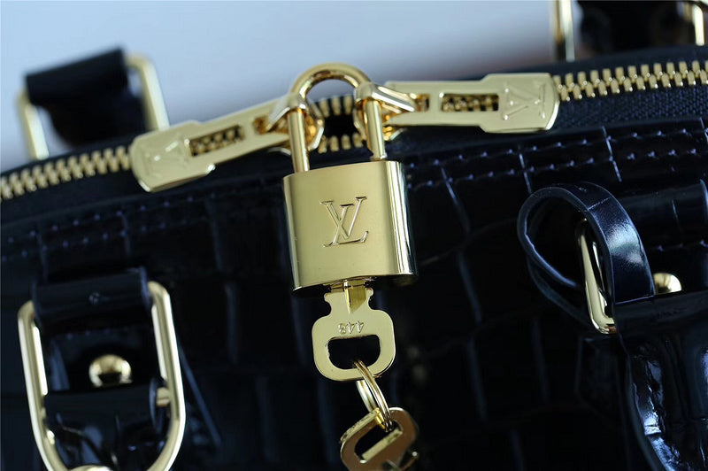 I W Fashion Lu-Vi bags - 8288