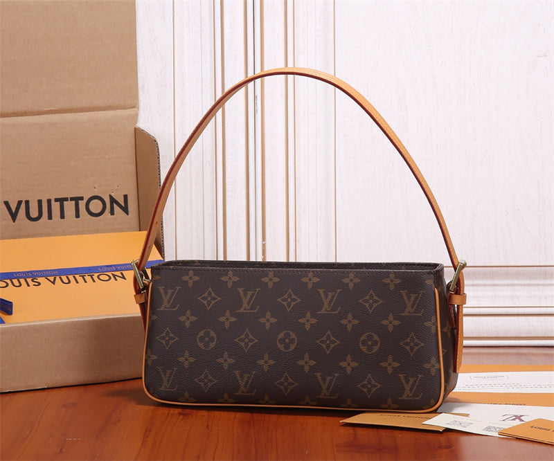 PHA - LOV Bags - 084