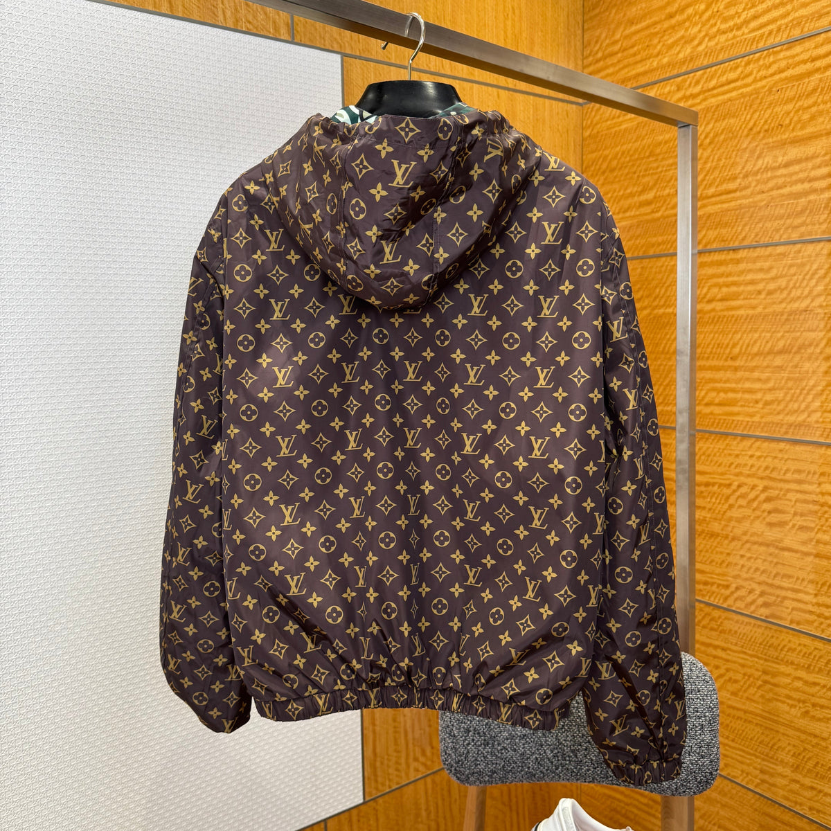 LOU JACKET