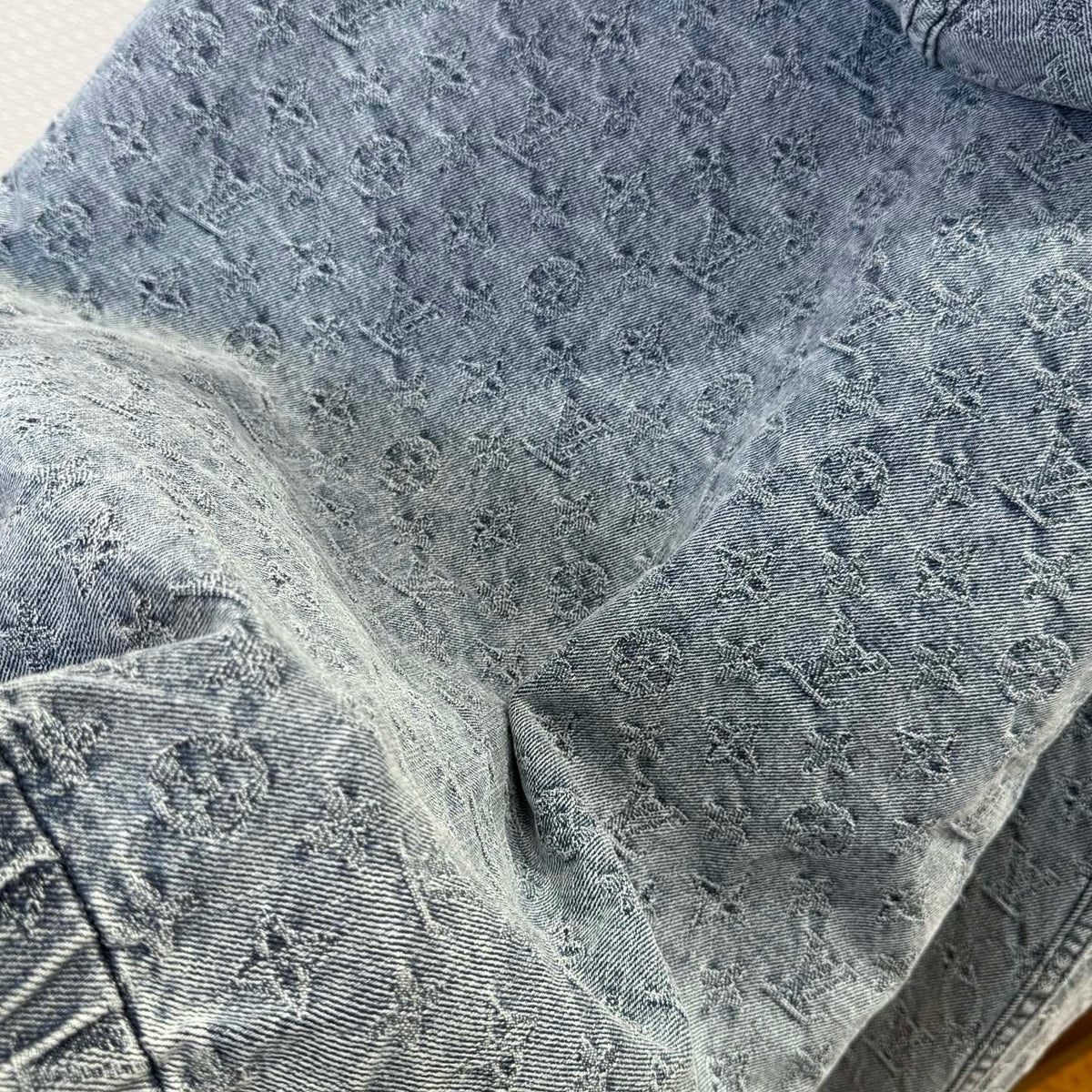 LOU DENIM JACKET