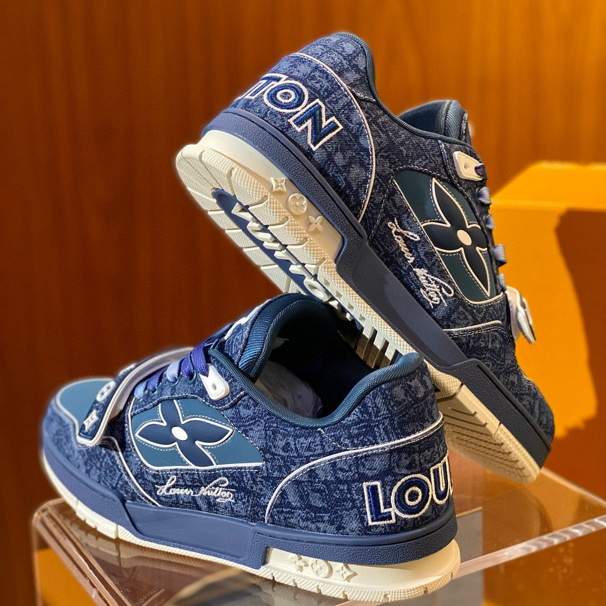 LOU TRAINERS