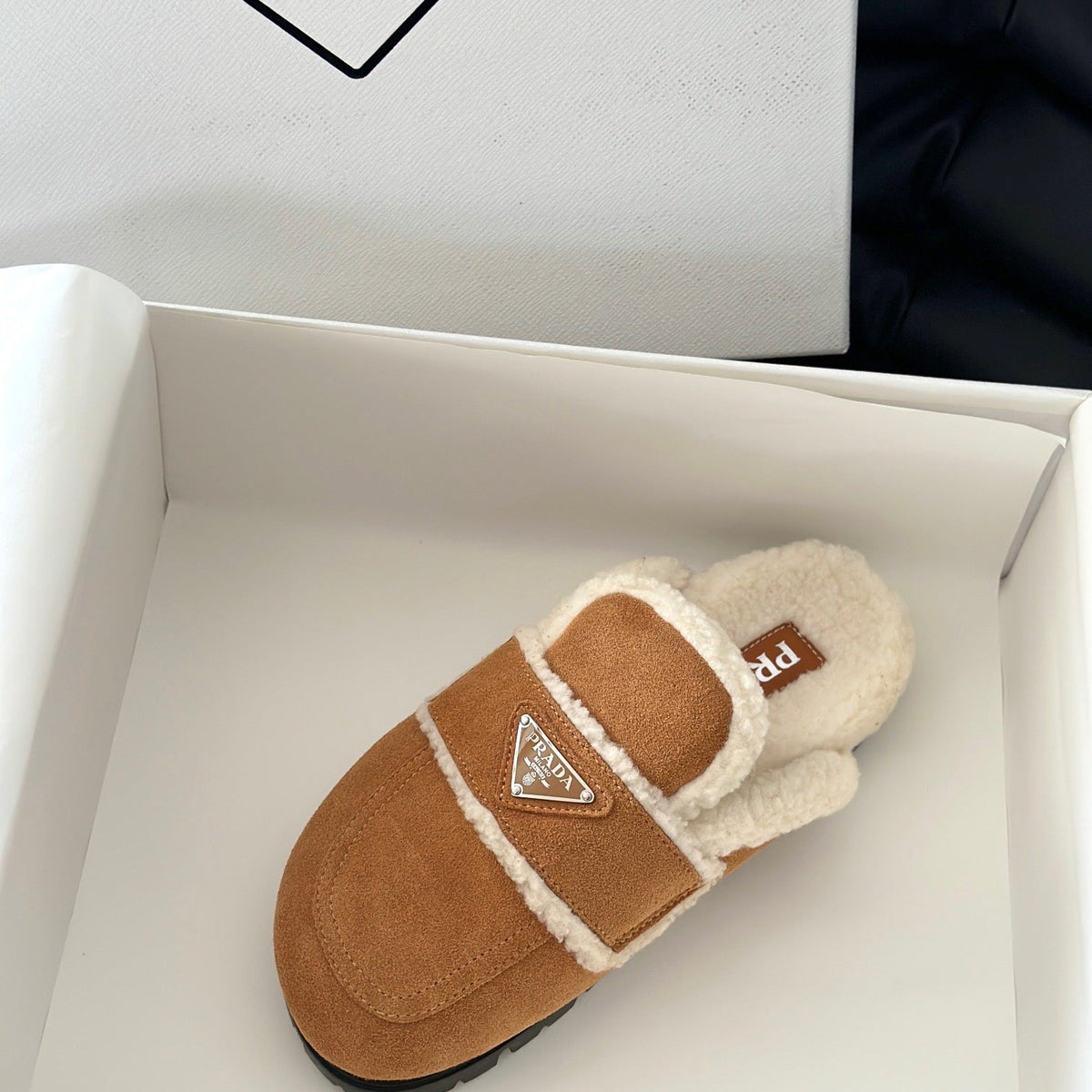 PD SHEARLING SLIPPERS