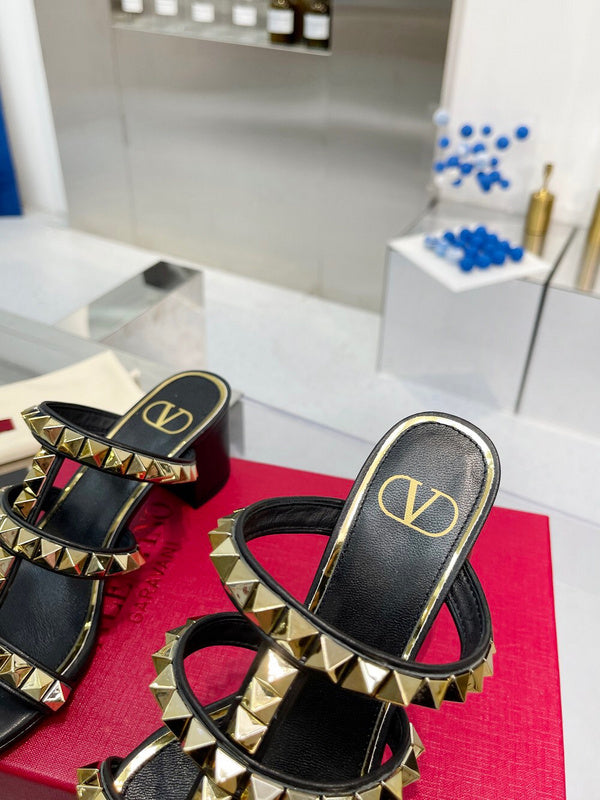 Valentino GARAVANI Luxury Shoes