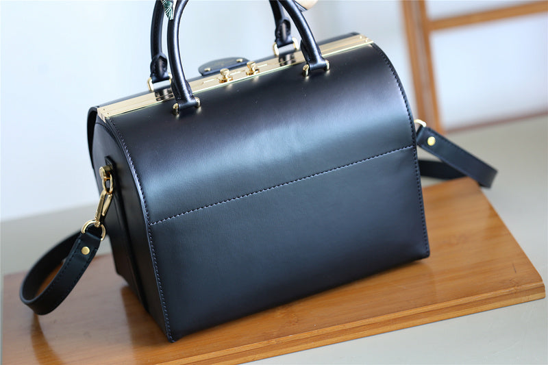 I W Fashion Lu-Vi bags - 8165