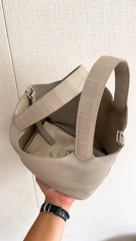 PHA - HMS Bags - 382