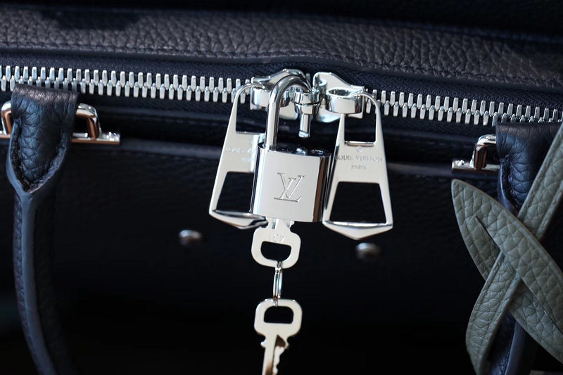 I W Fashion Lu-Vi bags - 9828
