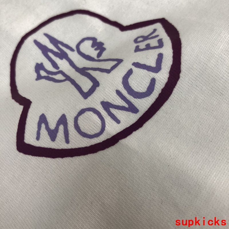 Moncler Luxury Cloth