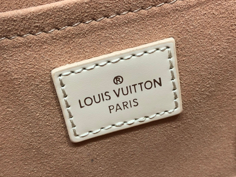 I W Fashion Lu-Vi bags - 16996