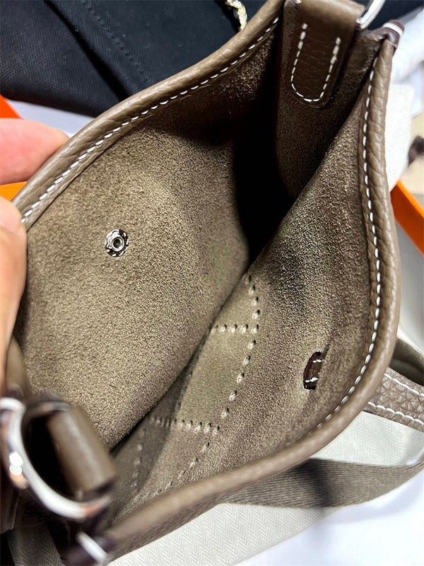 PHA - HMS Bags - 035