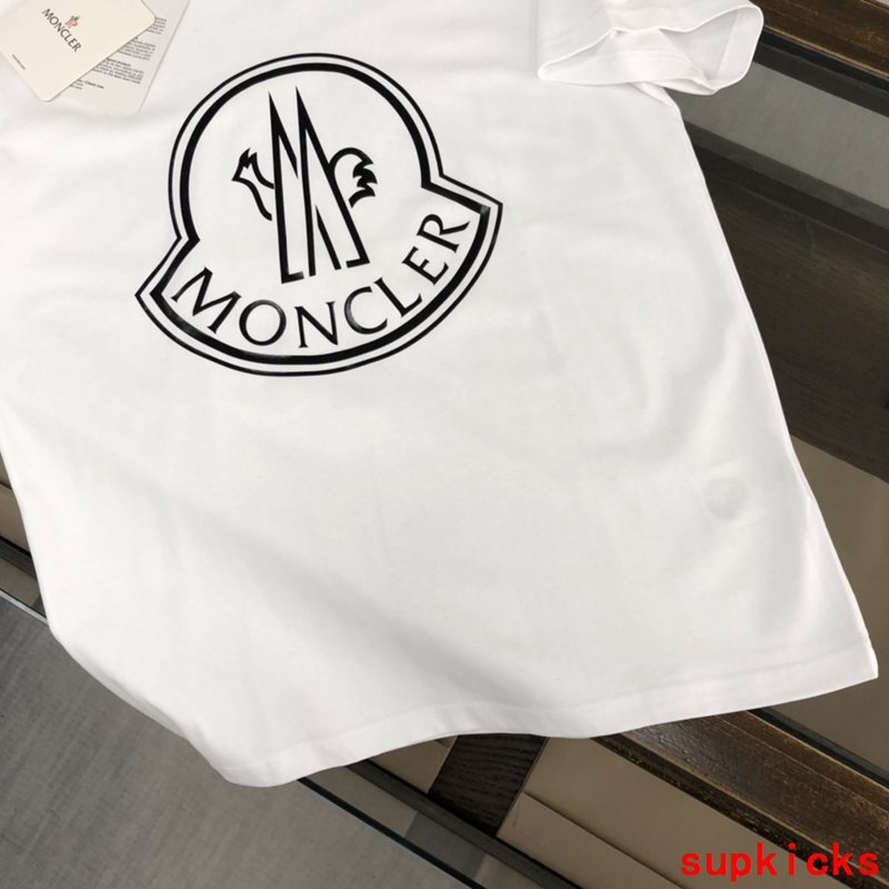 Moncler Luxury Cloth