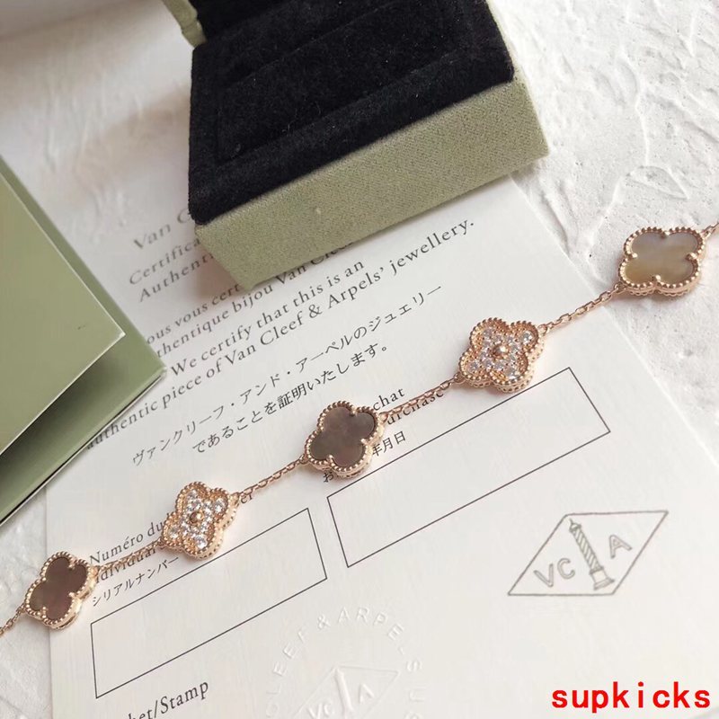 Van Cleef & Arples Jewelry