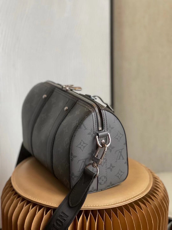 I W Fashion Lu-Vi bags - 17066