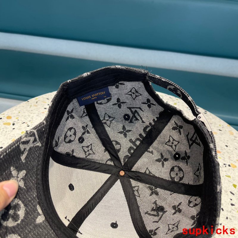 Louis Vuitton Luxury Cap