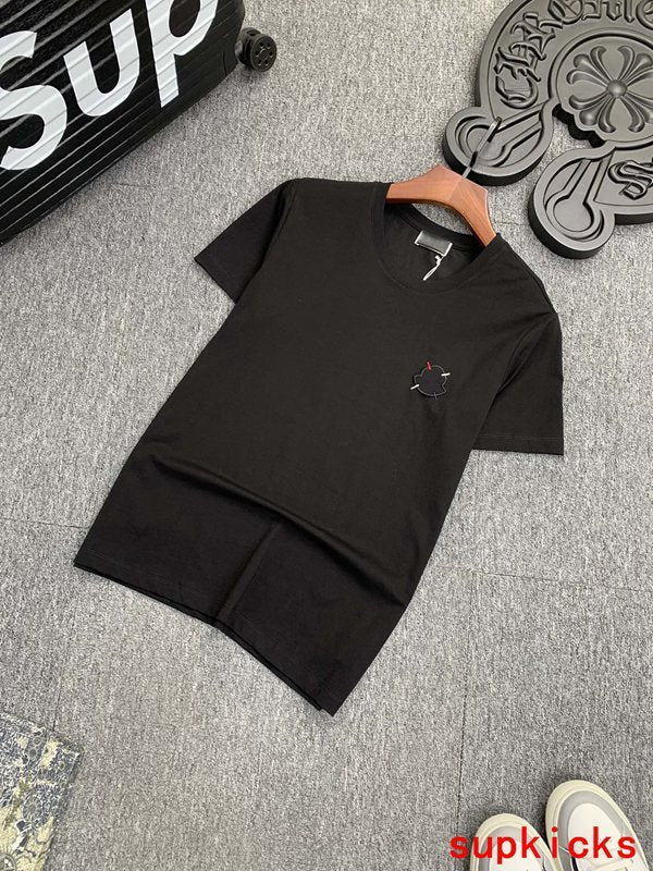 Moncler Luxury Cloth